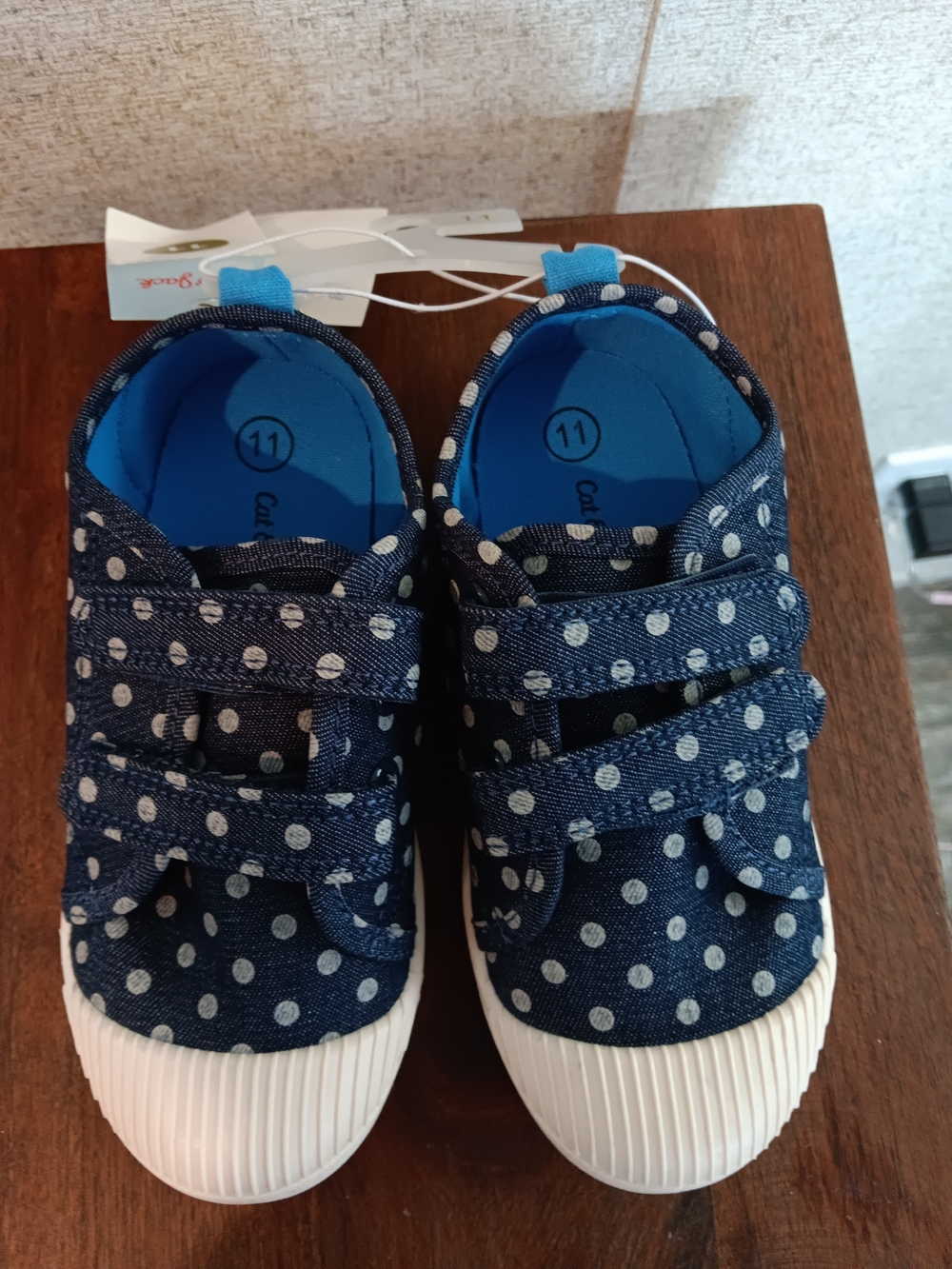 Cat & Jack Kids Navy Polka Dot Velcro Sneakers - Blue Size 11